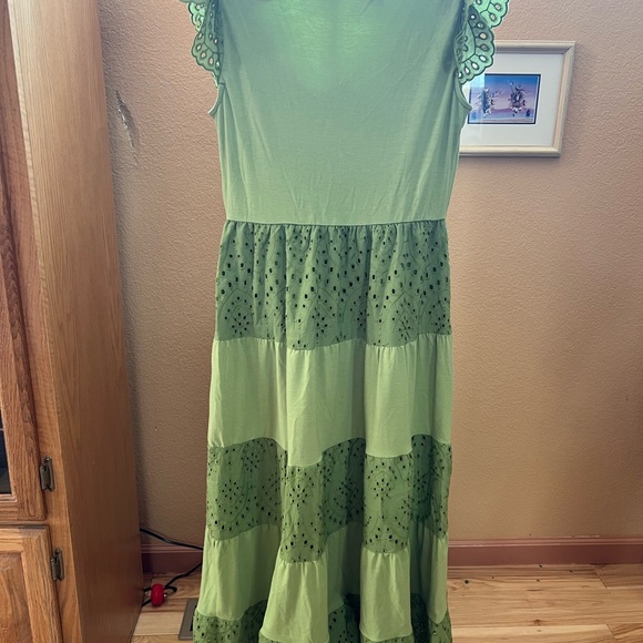 Grace Karin Green Lace Maxi Dress - Picture 2 of 4